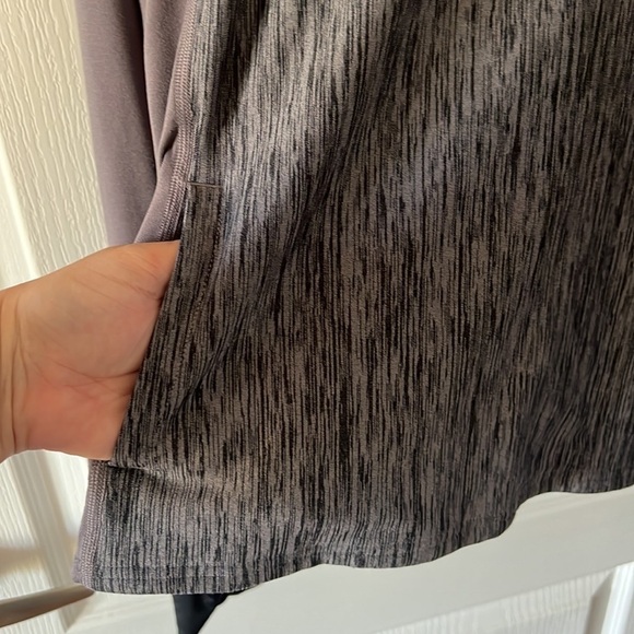 ADIDAS long sleeve light sweater - Picture 4 of 7